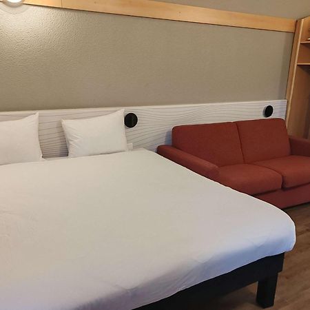 Ibis Styles Paris Poissy Hotel Exterior foto